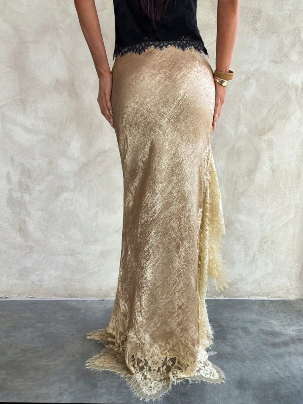 Gold Elegant Women's Contrast Lace Fishtail Hem Skirt - Picture 2 of 7